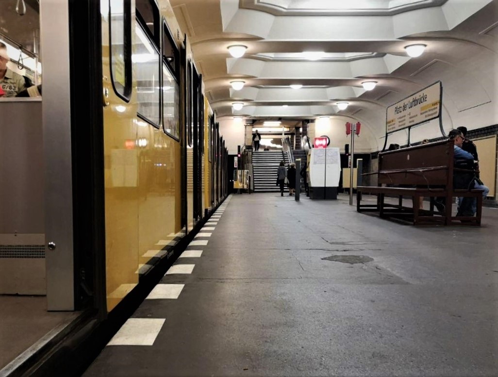Barrierefreiheit an berliner U-Bahnhöfen